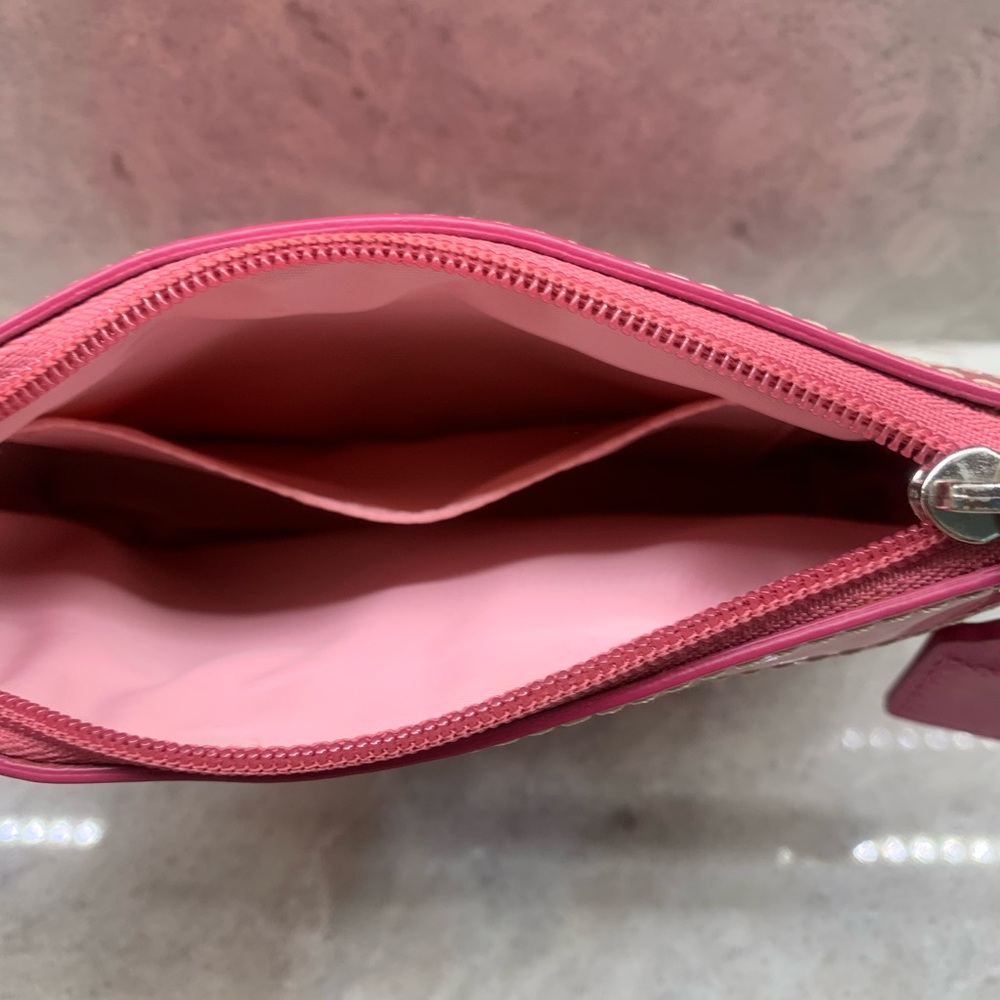 Coach Pouch - Picture 5 of 5